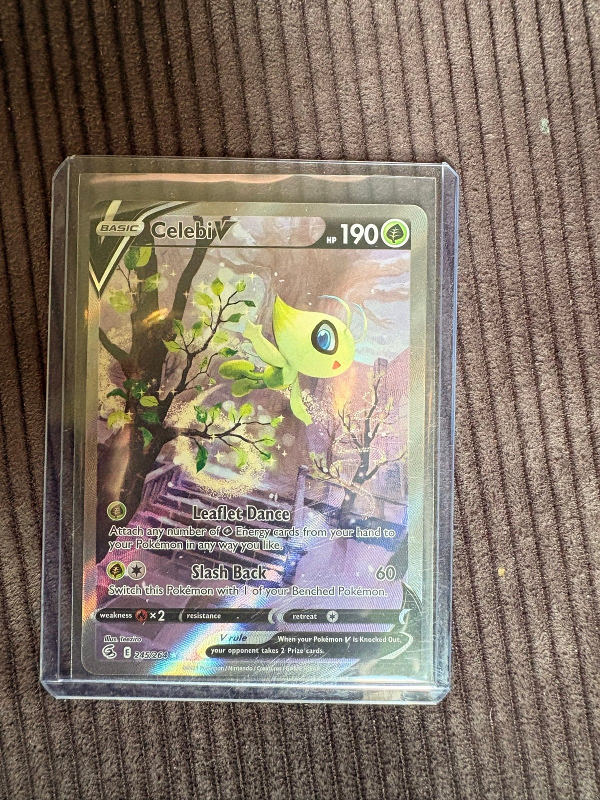 Pokémon Kaart Celebi V (245/264) - Fusion Strike, Ophalen of Verzenden, Zo goed als nieuw, Losse kaart, Foil