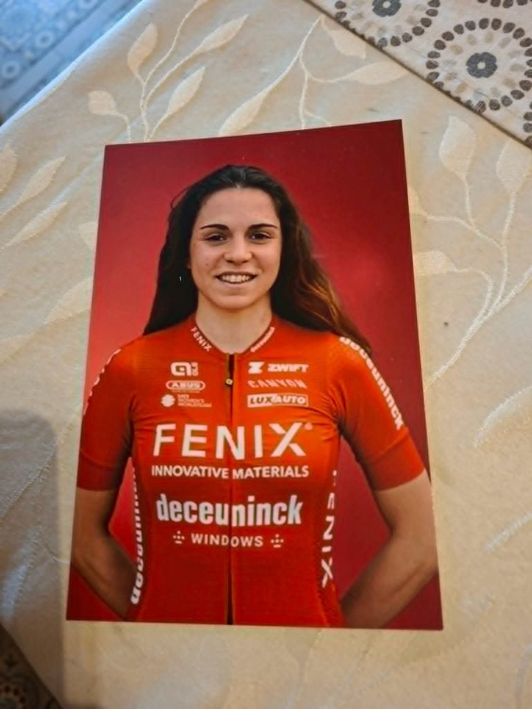 Foto/Repro :  Sara Casasola / Fenix-Deceuninck, Verzenden, Zo goed als nieuw, Overige sporten, Poster, Plaatje of Sticker