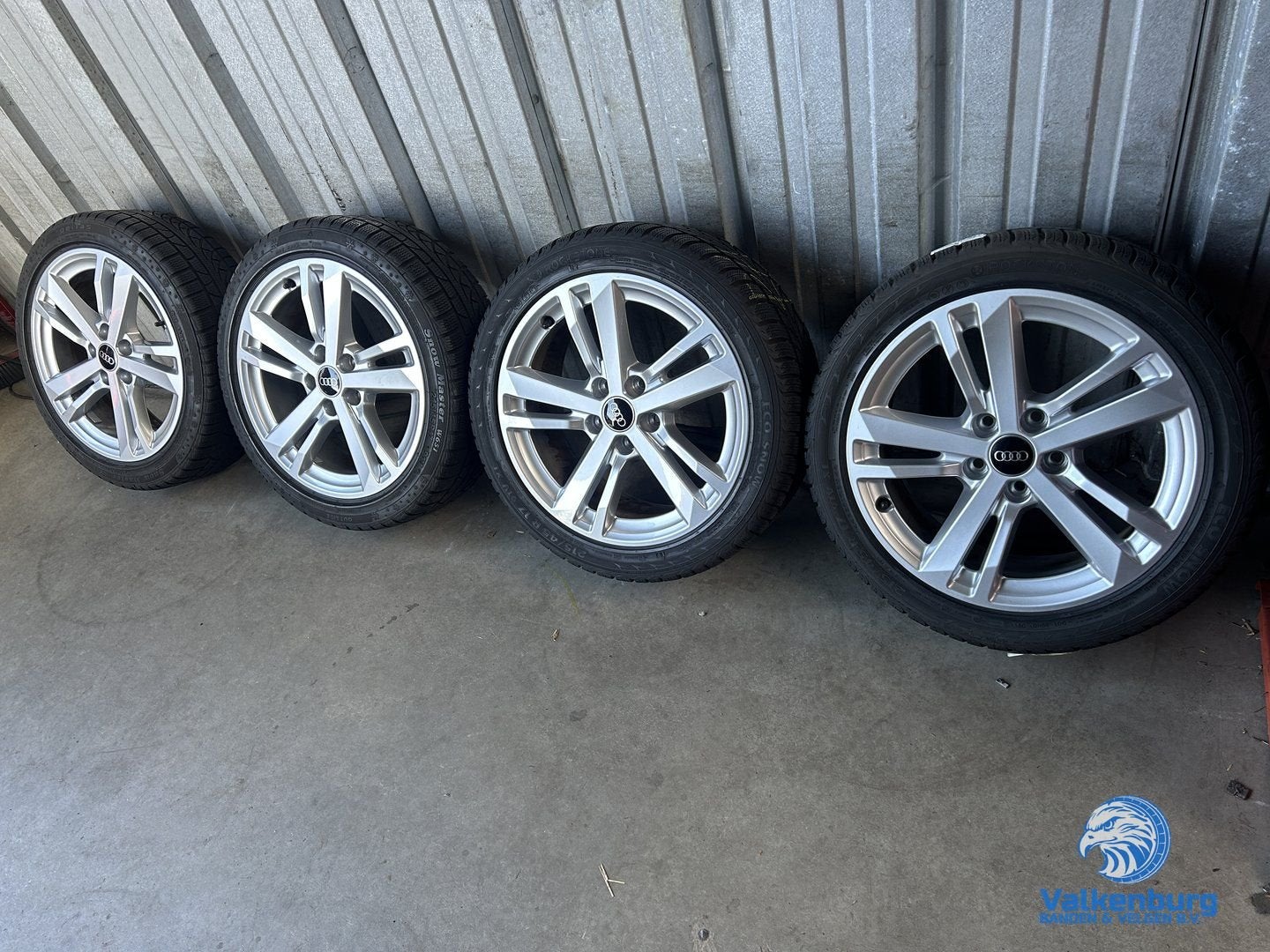 6mm! Originele Audi A3 17 inch velgen 5x112 winterbanden 215