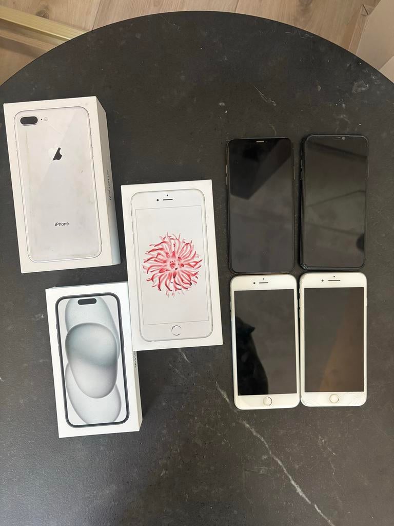 4 oude iPhones - voor onderdelen of de handige Harry, Telecommunicatie, Mobiele telefoons | Apple iPhone, Ophalen, Gebruikt, Overige modellen