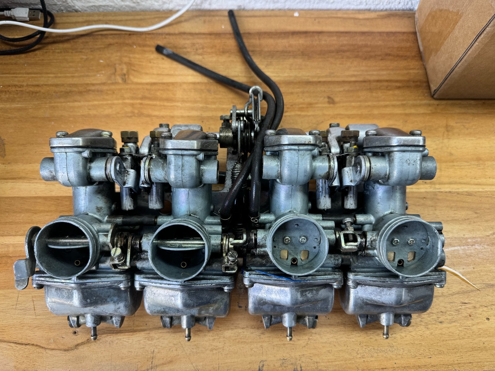 Honda cb500 cb550 069A carburateurs, Motoren, Ophalen of Verzenden, Gebruikt