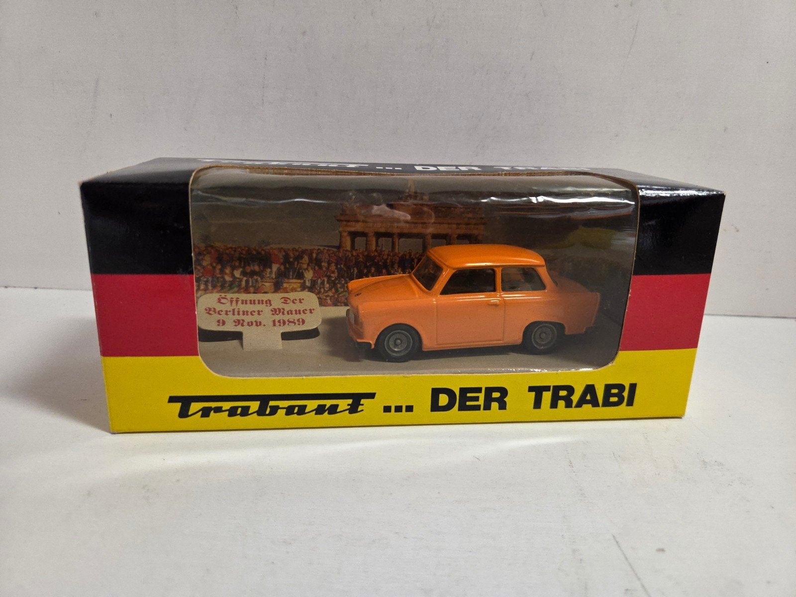 Vitesse Trabant "Der Trabi" 1:43 nieuw, Hobby en Vrije tijd, Modelauto's | 1:43, Overige merken, Auto, ., Nieuw