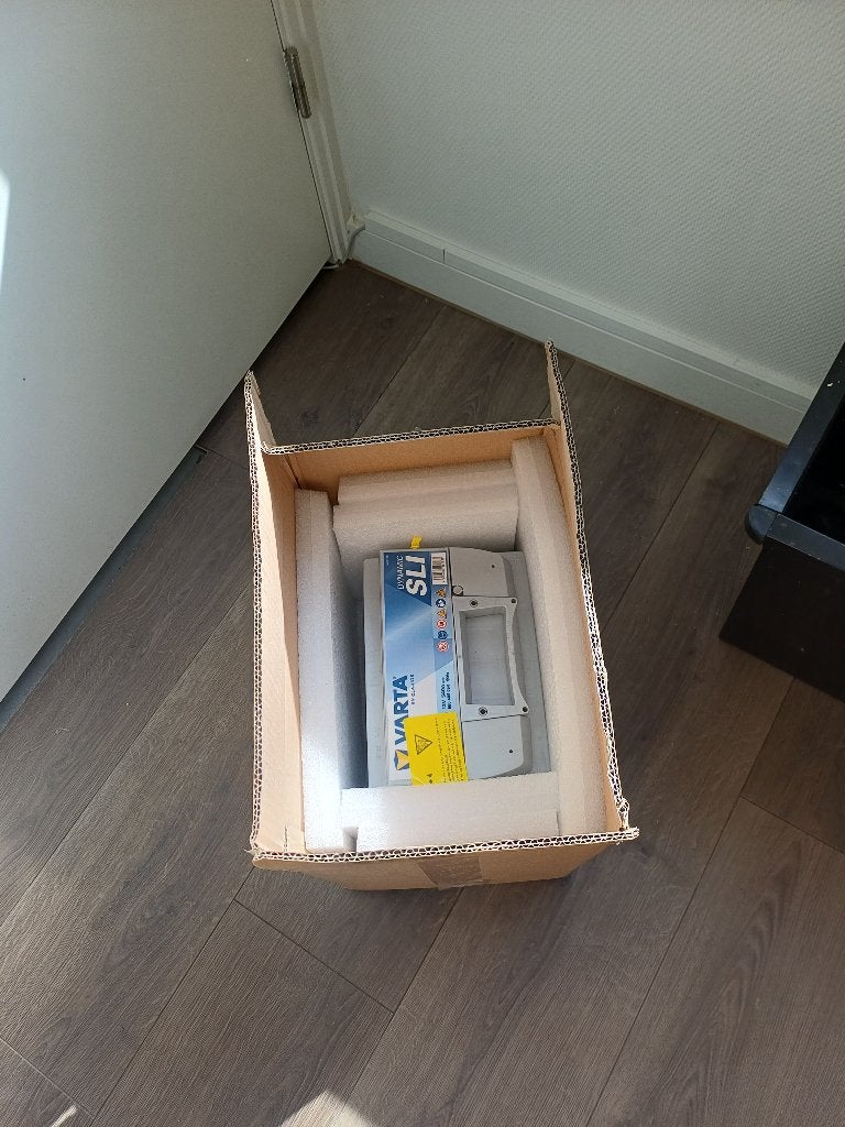 Nieuw Varta D24 Blue Dynanic 12v 60ah Zuur, Ophalen, Nieuw