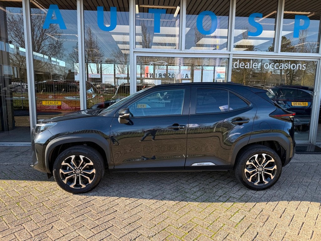 Toyota Yaris Cross 1.5 Hybrid Dynamic ,APPLE CARPLAY, CAMERA, Stof, Gebruikt, Zwart, 1165 kg