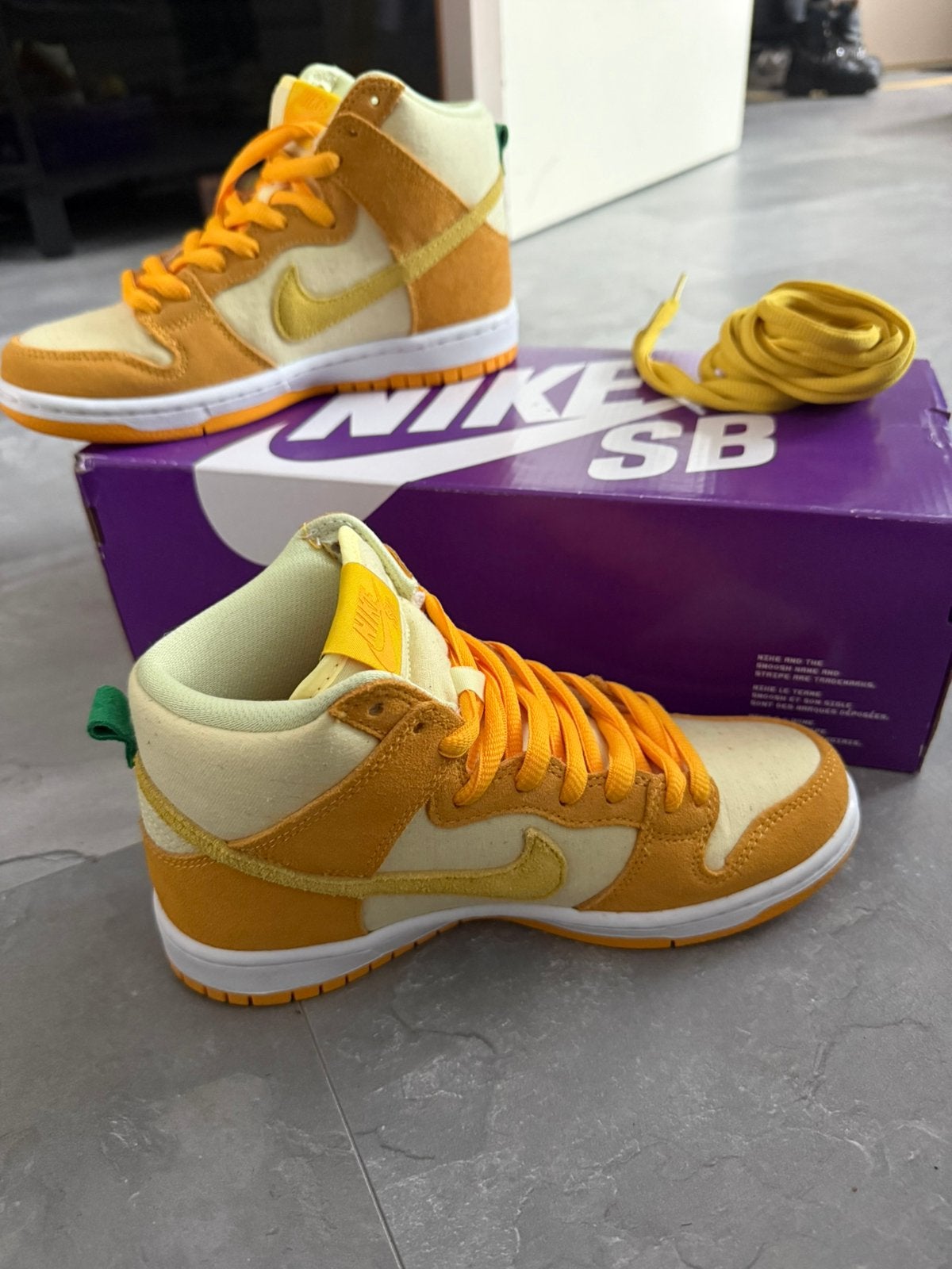 Nieuwe nike sb pineappel, Kleding | Dames, Ophalen, Geel, Nieuw, Sneakers of Gympen