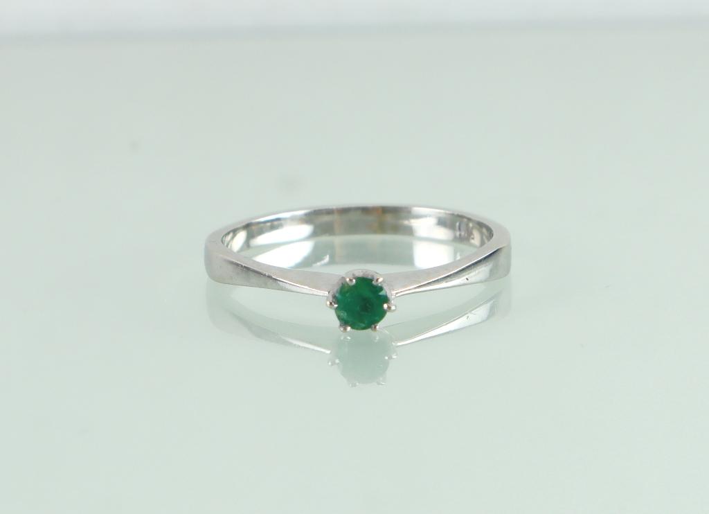 Vintage witgouden ring met smaragd, Ophalen of Verzenden, Goud, Ring, Met edelsteen
