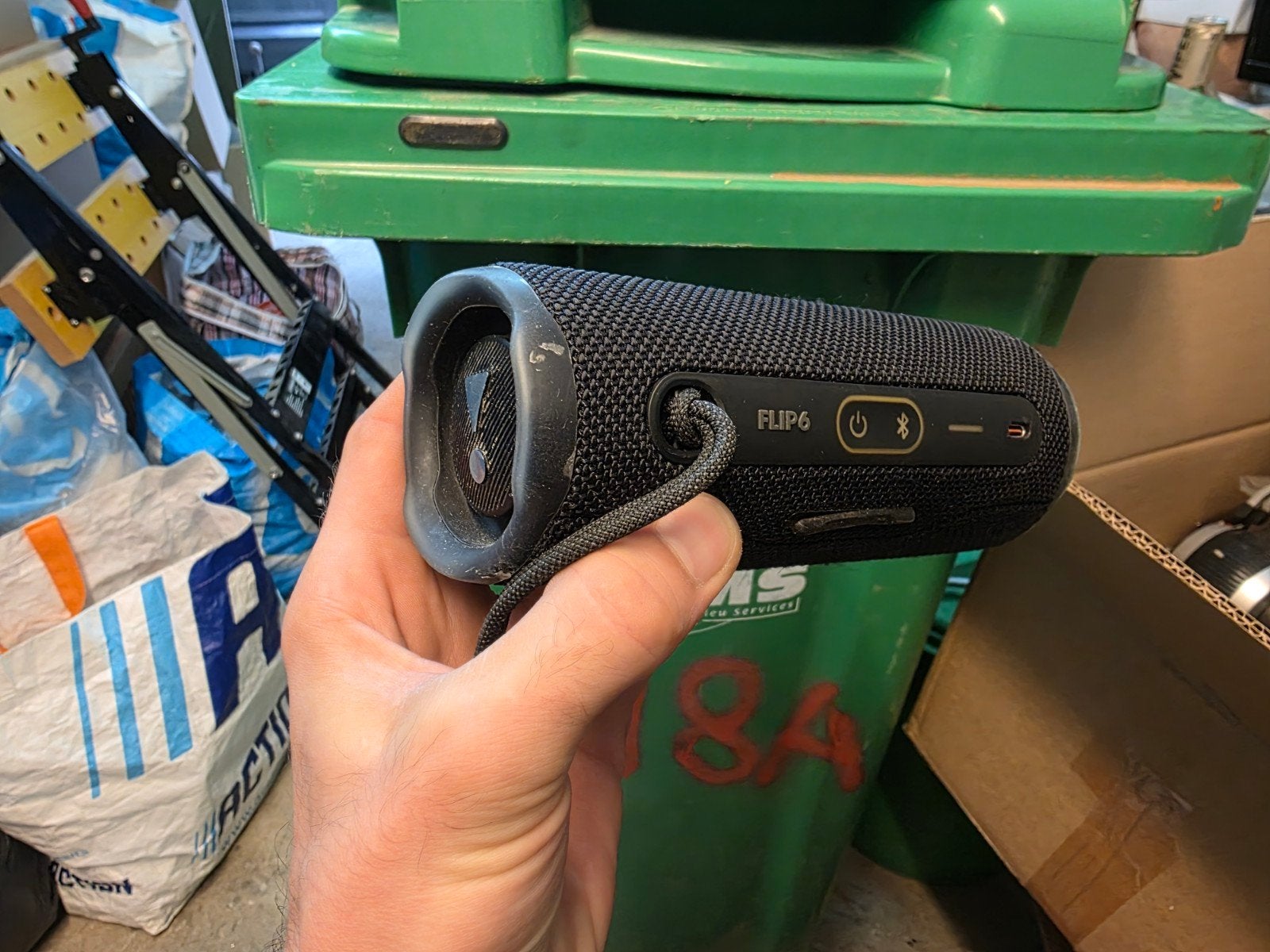 Foto 2 van JBL Flip 6 Draagbare Bluetooth Speaker Zwart