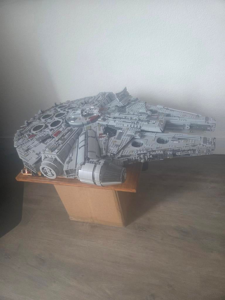 Millennium Falcon 75192, Ophalen, Star Wars, Zo goed als nieuw, Compleet