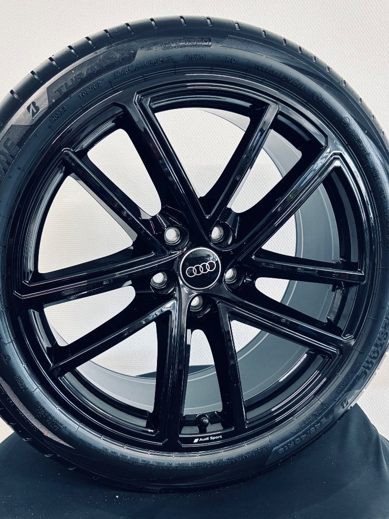 NIEUWE 19” Audi A5 velgen + NWE zomerbanden, Auto-onderdelen, Banden en Velgen, 245 mm, Banden en Velgen, Nieuw, Personenwagen