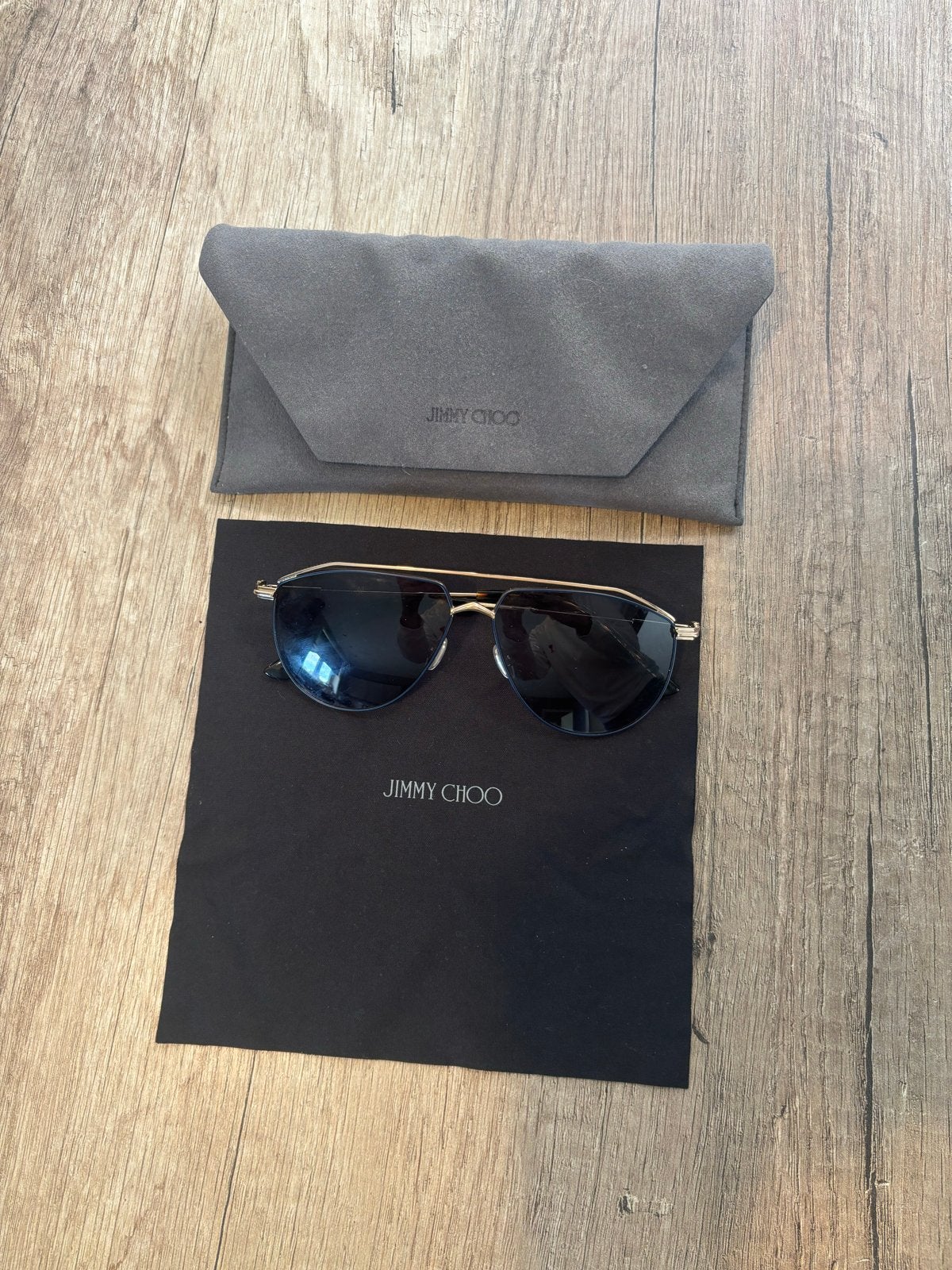 Jimmy Choo Zonnebril - Zo goed als nieuw, Overige merken, Zonnebril, Zwart, Ophalen of Verzenden