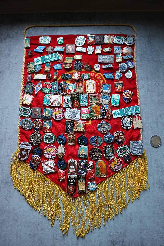 Russisch vaantje met speldjes, Ophalen of Verzenden, Overige soorten, Overige gebieden, Vlag of Vaandel