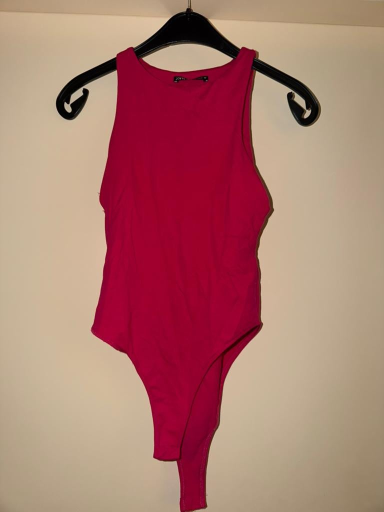 Dames roze body van Zara, Ophalen of Verzenden, Zo goed als nieuw, Roze, Zonder mouw