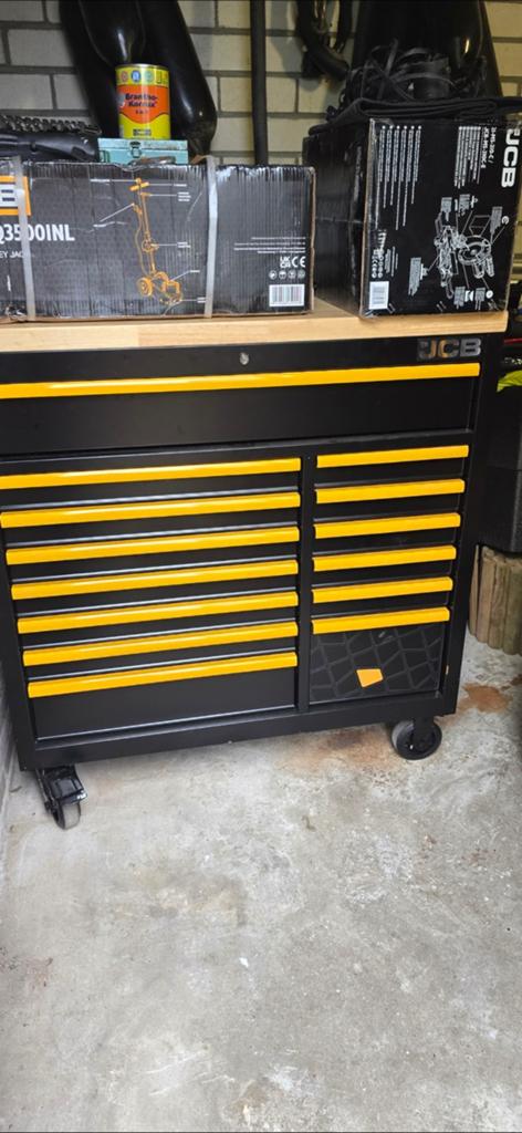 Nieuwe complete service kar JCB., Ophalen, Gevuld, Nieuw