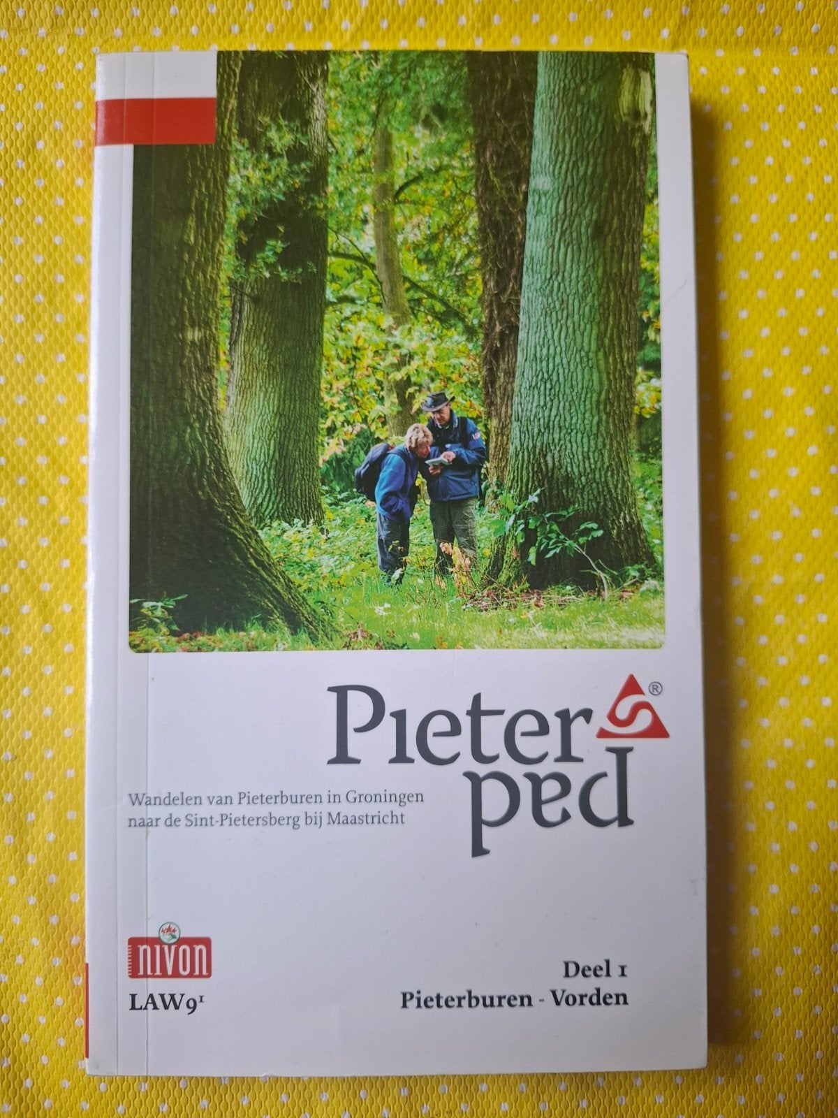 Pieterpad Deel 1: Pieterburen - Vorden (LAW 9-1)  2015, Boeken, Fiets- of Wandelgids, Ophalen of Verzenden, Nivon, Benelux