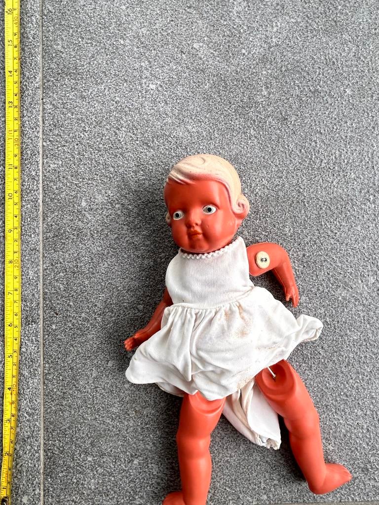 Vintage Babypop met Stoffen Jurkje - Antiek Speelgoed, Verzamelen, Poppen, Ophalen, Gebruikt, Babypop
