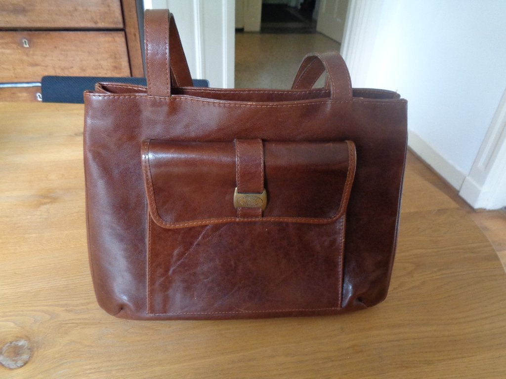 BURKELY'S leren schoudertas:(zie info), Sieraden, Tassen en Uiterlijk, Tassen | Schoudertassen, Overige merken, Bruin, Ophalen of Verzenden
