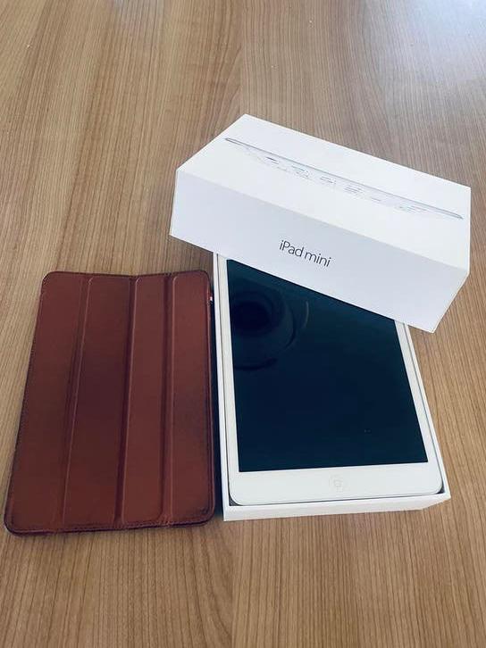 iPad mini 2 - Wit/Zilver - Met doos en hoesje, Ophalen, 8 inch, Zo goed als nieuw, 16 GB