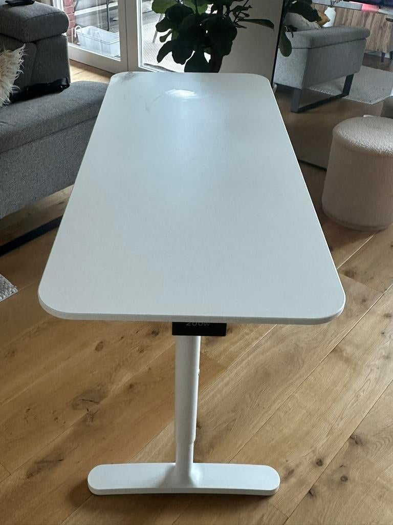 Ikea bureau (in hoogte verstelbaar niet elektrisch), Ophalen of Verzenden, In hoogte verstelbaar, Zo goed als nieuw