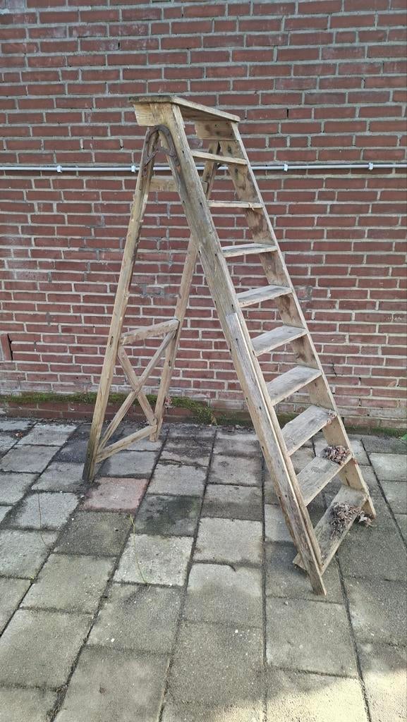 Oude houten trap, Doe-het-zelf en Verbouw, Ladders en Trappen, Ophalen, Gebruikt, 2 tot 4 meter