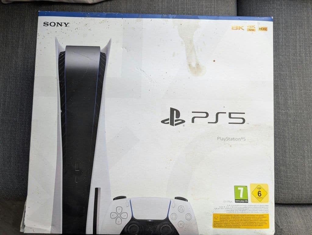 Foto 2 van PlayStation 5 Disc Edition 1Tb, 2 controllers
