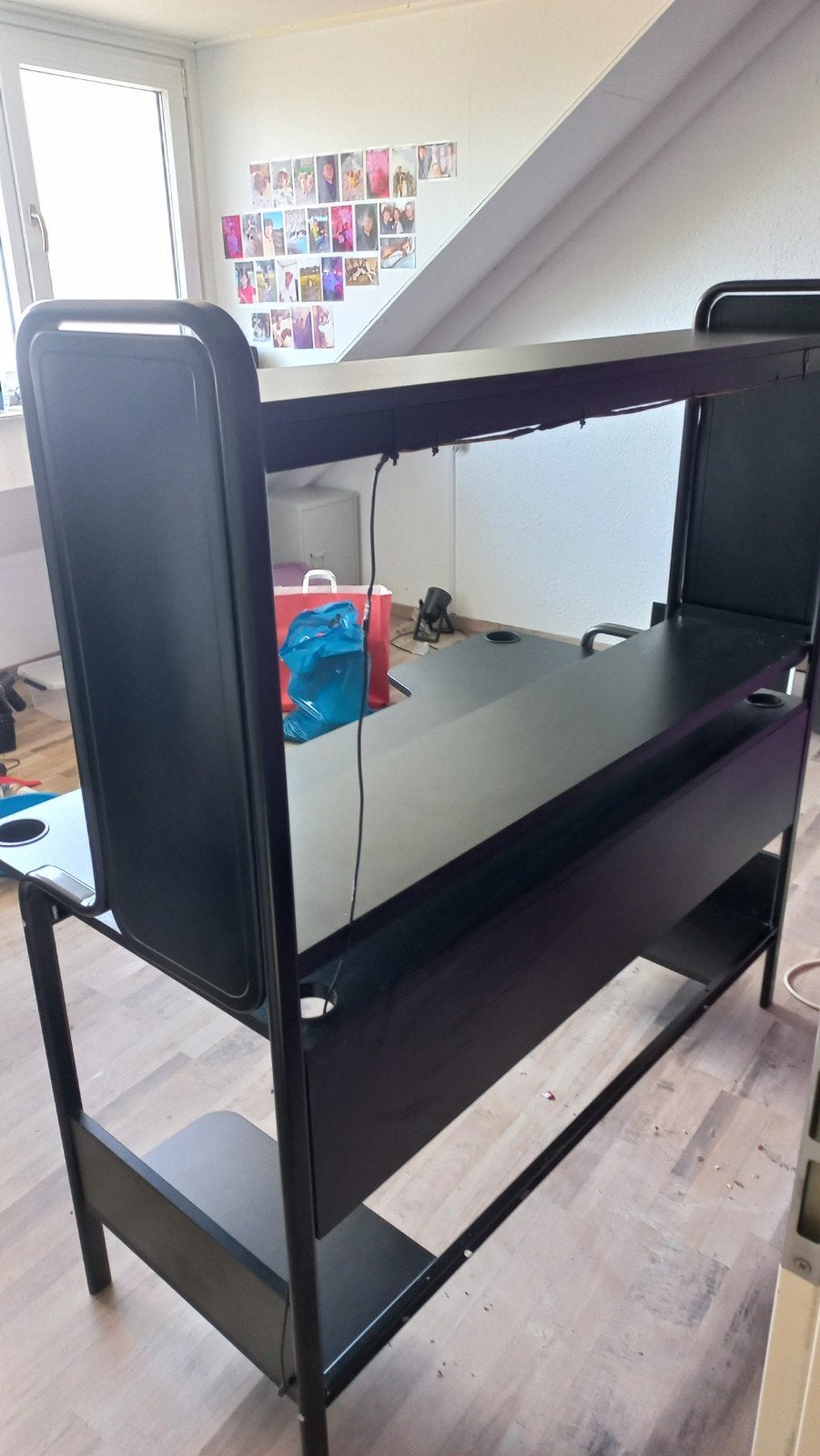 Gamingbureau met opbergruimte en kabelgoot, Huis en Inrichting, Zwart, Gebruikt, 139 cm, Metaal