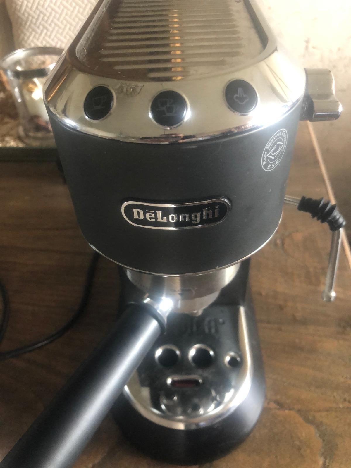 De'Longhi Dedica EC685 Espressoapparaat - Zwart, Afneembaar waterreservoir, Espresso apparaat, Gemalen koffie, Ophalen of Verzenden