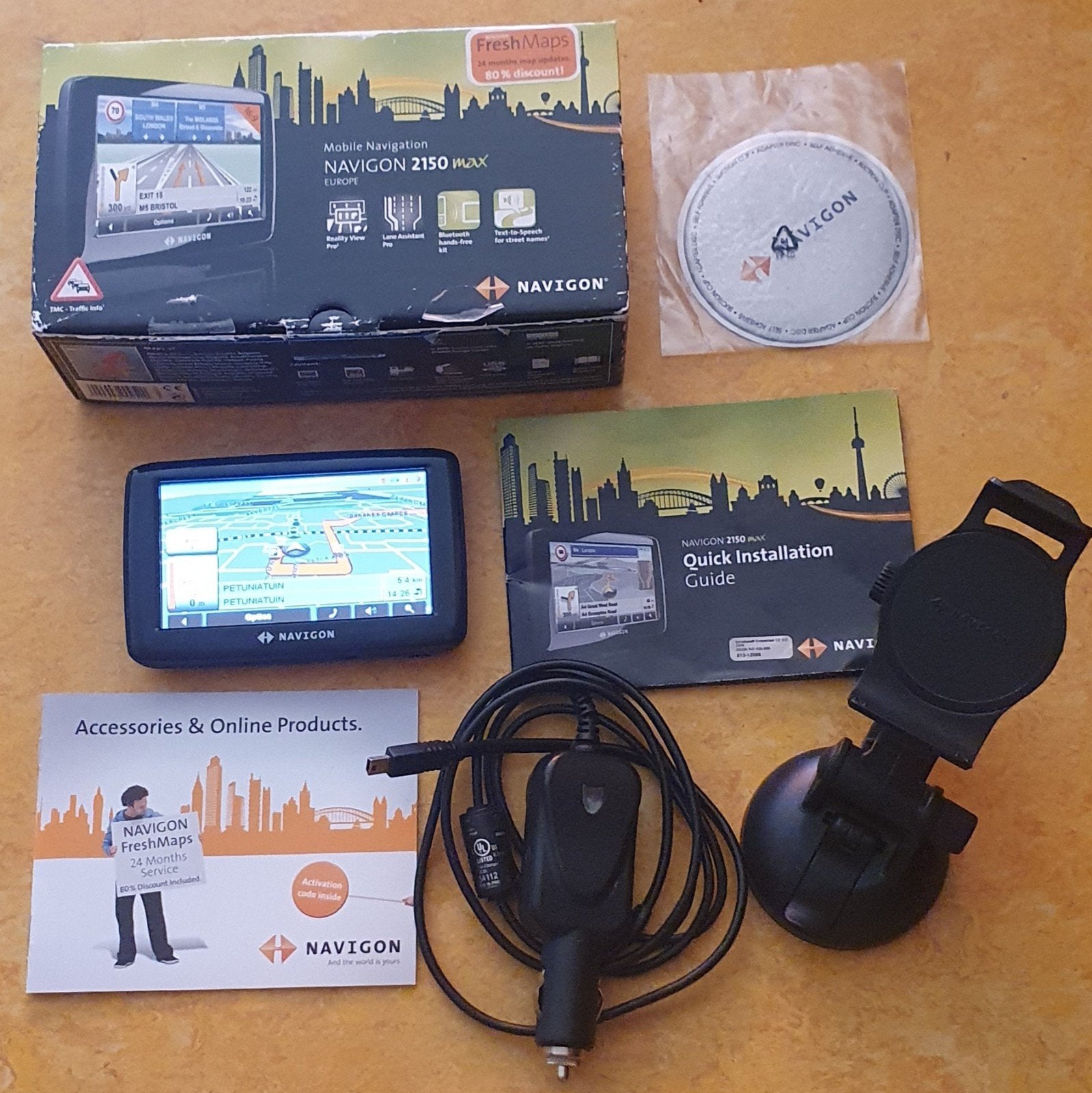 Navigon 2150 max navigatiesysteem met accessoires, Ophalen of Verzenden