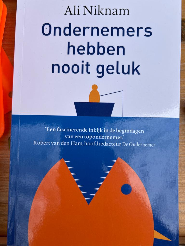 Ondernemers hebben nooit geluk - Ali Niknam, Ophalen of Verzenden, Zo goed als nieuw
