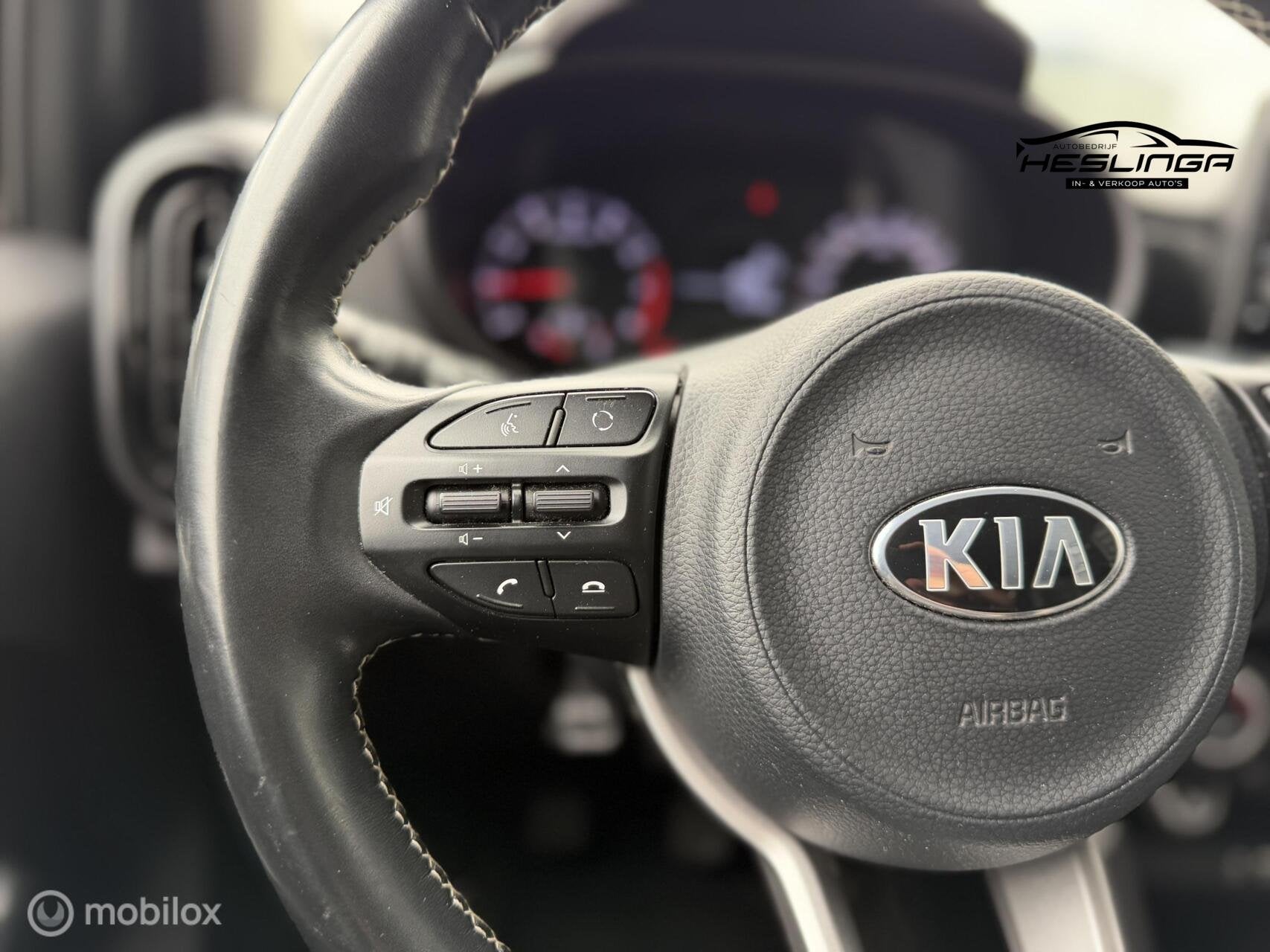 Foto 12 van Kia Picanto 1.0 CVVT Design Edition | Leder