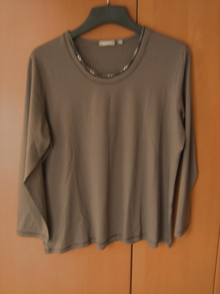 Nieuw! Prachtig taupe-kleurig shirt RABE 46- 48 snazzeys, Kleding | Dames, Rabe, Bruin, Verzenden, Maat 46/48 (XL) of groter
