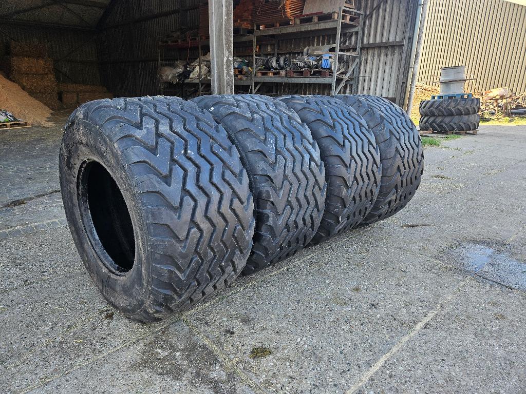 Vredestein 710/50R26.5 Kieperbanden opraapwagen. Mooie set!, Zakelijke goederen, Agrarisch | Onderdelen | Banden, Velgen en Assen