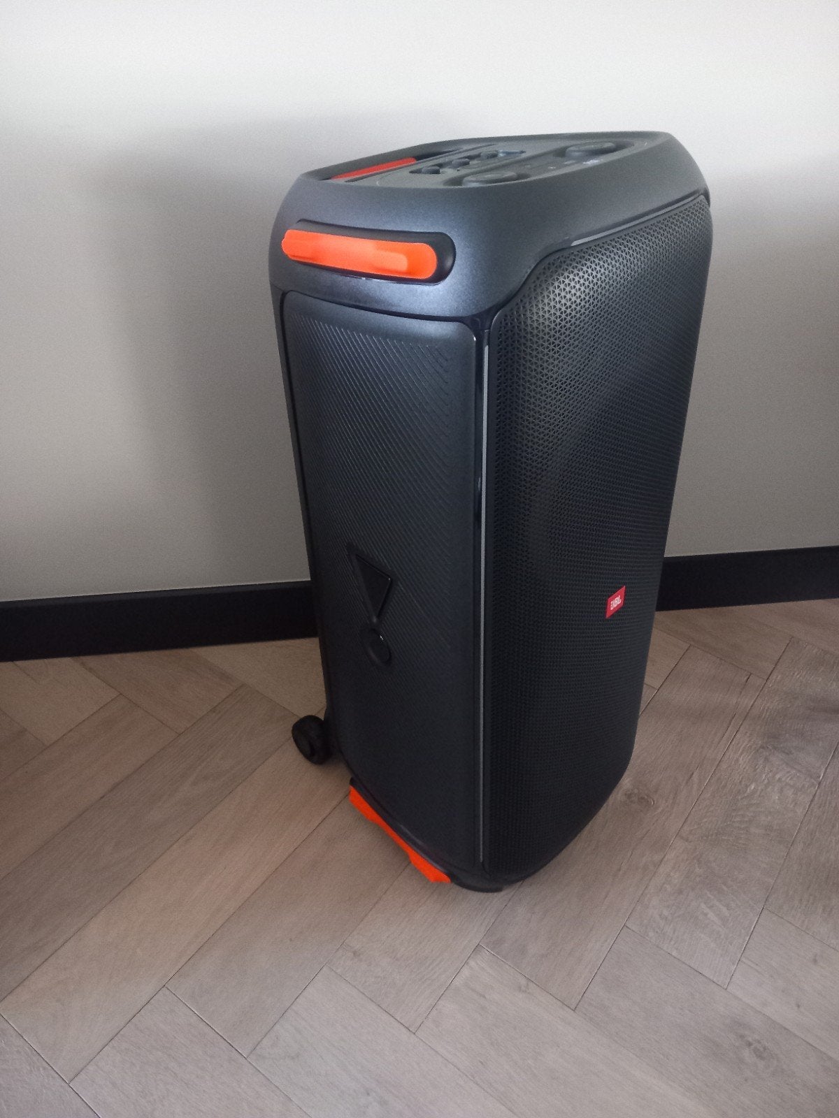 Foto 5 van JBL PARTYBOX  710  -NIEUW-