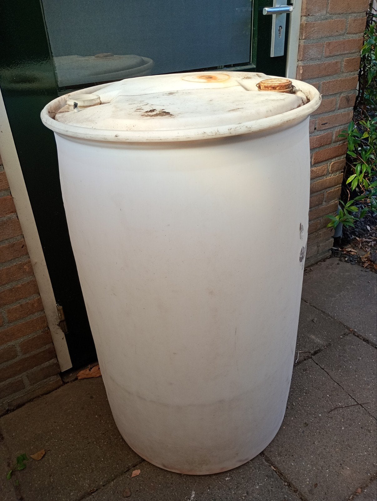 Regenton / vat met deksel, 150 liter of meer, Ophalen, Gebruikt, Kunststof