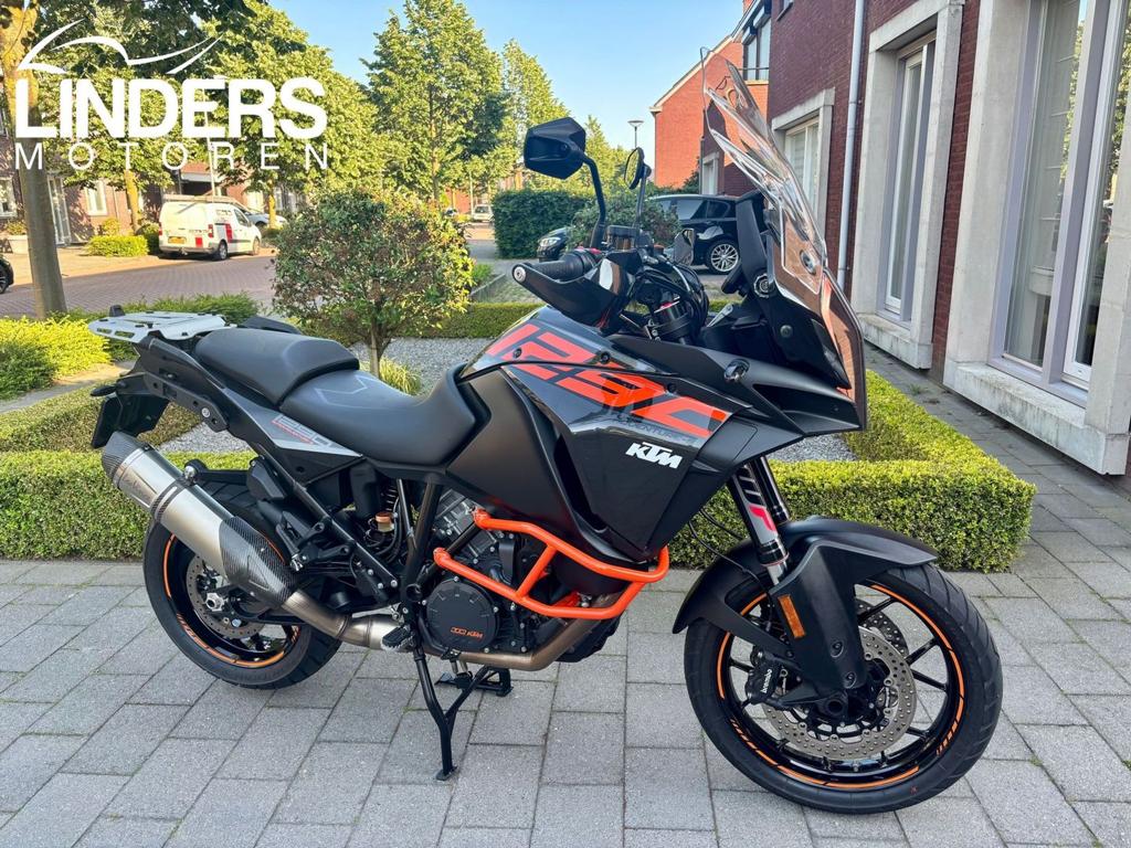 KTM 1290 SUPER ADVENTURE S (bj 2018), 2 cilinders, KTM, Motorrijbewijs A, Bedrijf