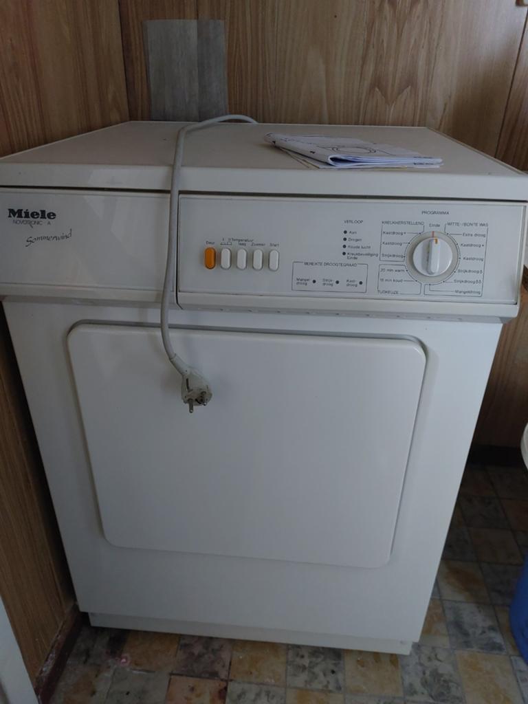 Miele Novotronic A Sommerwind Wasdroger - Type T432, Gebruikt, Luchtafvoer, Anti-kreukfase, Ophalen of Verzenden