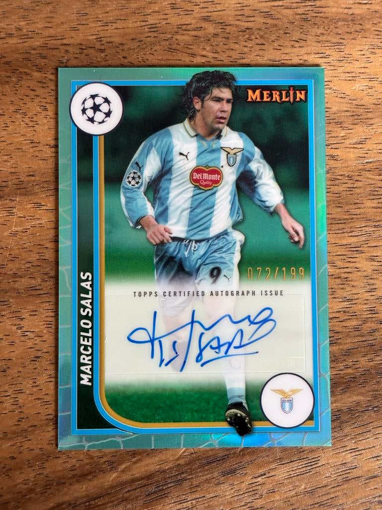 Topps Merlin autographed voetbalkaart van Marcelo Salas /199, Ophalen of Verzenden, Nieuw, Buitenlandse clubs, Spelerskaart