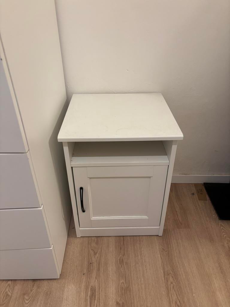 Ikea nachtkastje, Huis en Inrichting, Slaapkamer | Nachtkastjes, Ophalen, Overige materialen, Minder dan 45 cm, 55 tot 70 cm