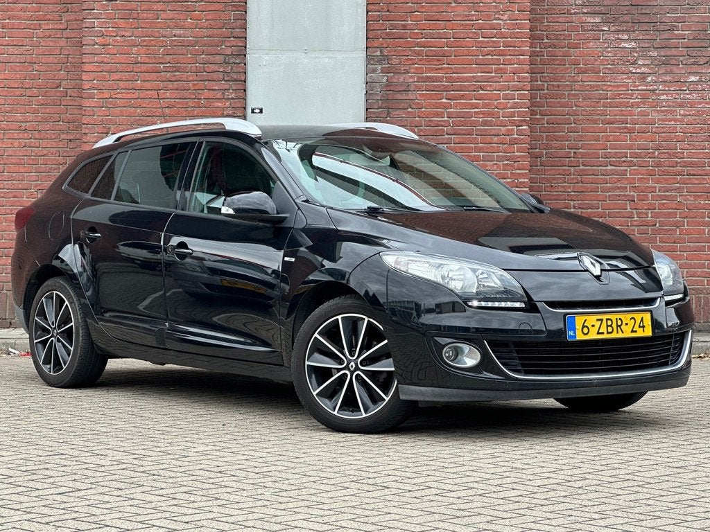Renault Mégane Estate 1.2 TCe Bose|CLIMA|HALF-LEDER|CRUISE|, Auto's, Renault, Voorwielaandrijving, Euro 5, Gebruikt, 4 cilinders