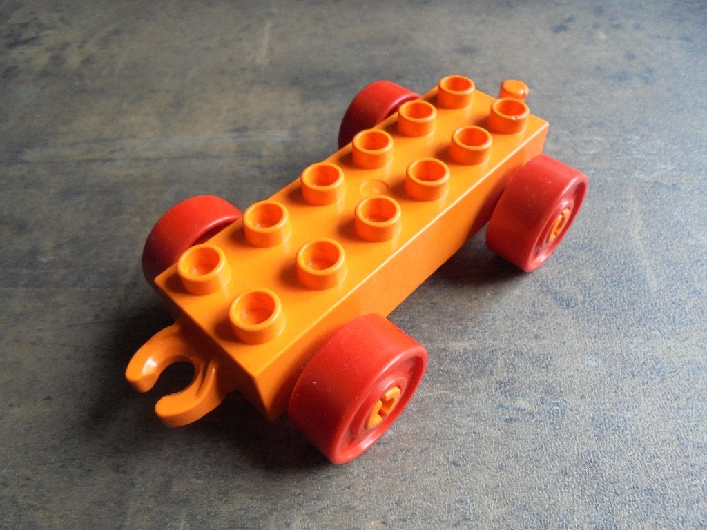Lego Duplo Car Base 2x6 with Fake Bolts (zie foto's) 5, Ophalen of Verzenden, Gebruikt, Losse stenen, Duplo