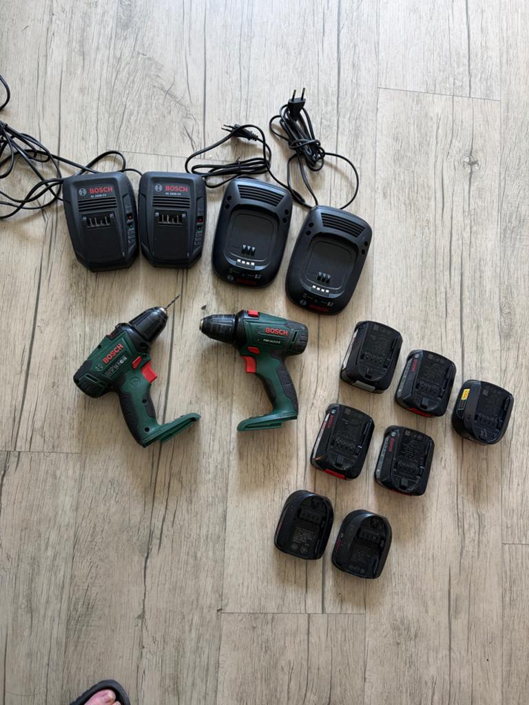 Bosch accu schroefmachines, laders en accu's, Gebruikt, Variabele snelheid, Ophalen of Verzenden, Boor- en Schroefmachine
