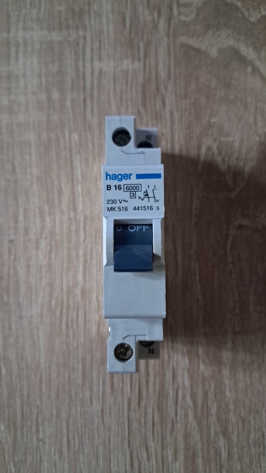 Hager B16 Installatieautomaat 230V~ MK 516 441516 5, Ophalen of Verzenden, Zo goed als nieuw, Hager, Installatieautomaat