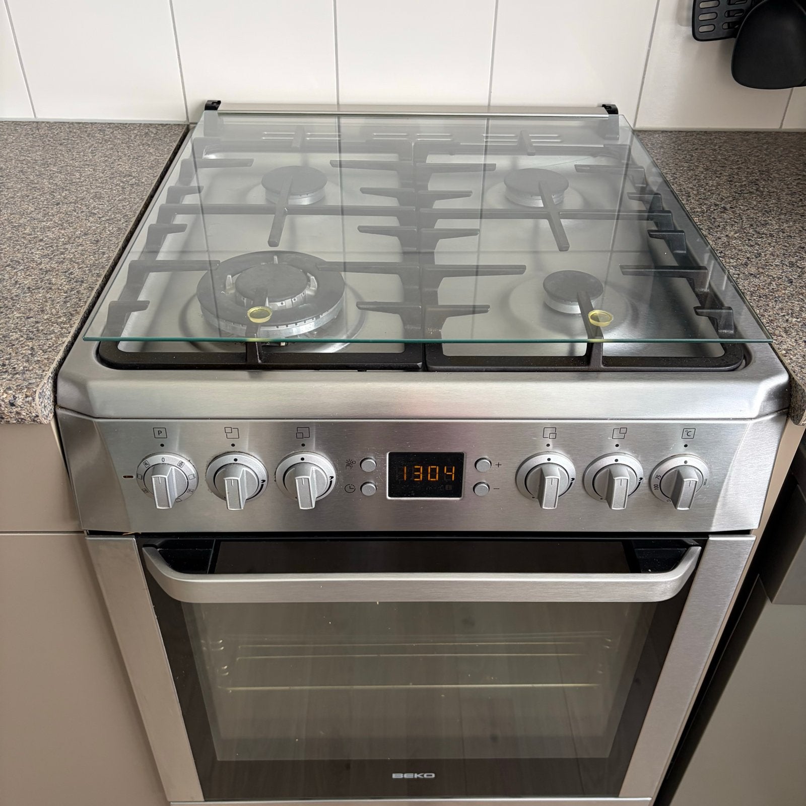Beko Fornuis met Gas Kookplaat en elektrische Oven, Gebruikt, 60 cm of meer, Gas, Vrijstaand