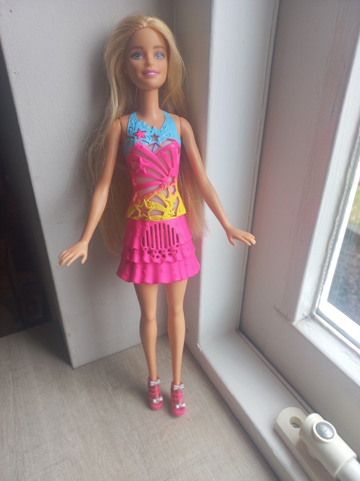Barbie uit 2017 met muziek, Ophalen of Verzenden, Gebruikt, Barbie