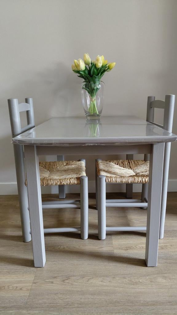Kinder rotan/ rieten stoeltjes met tafel, Ophalen, Minder dan 4 stoelen