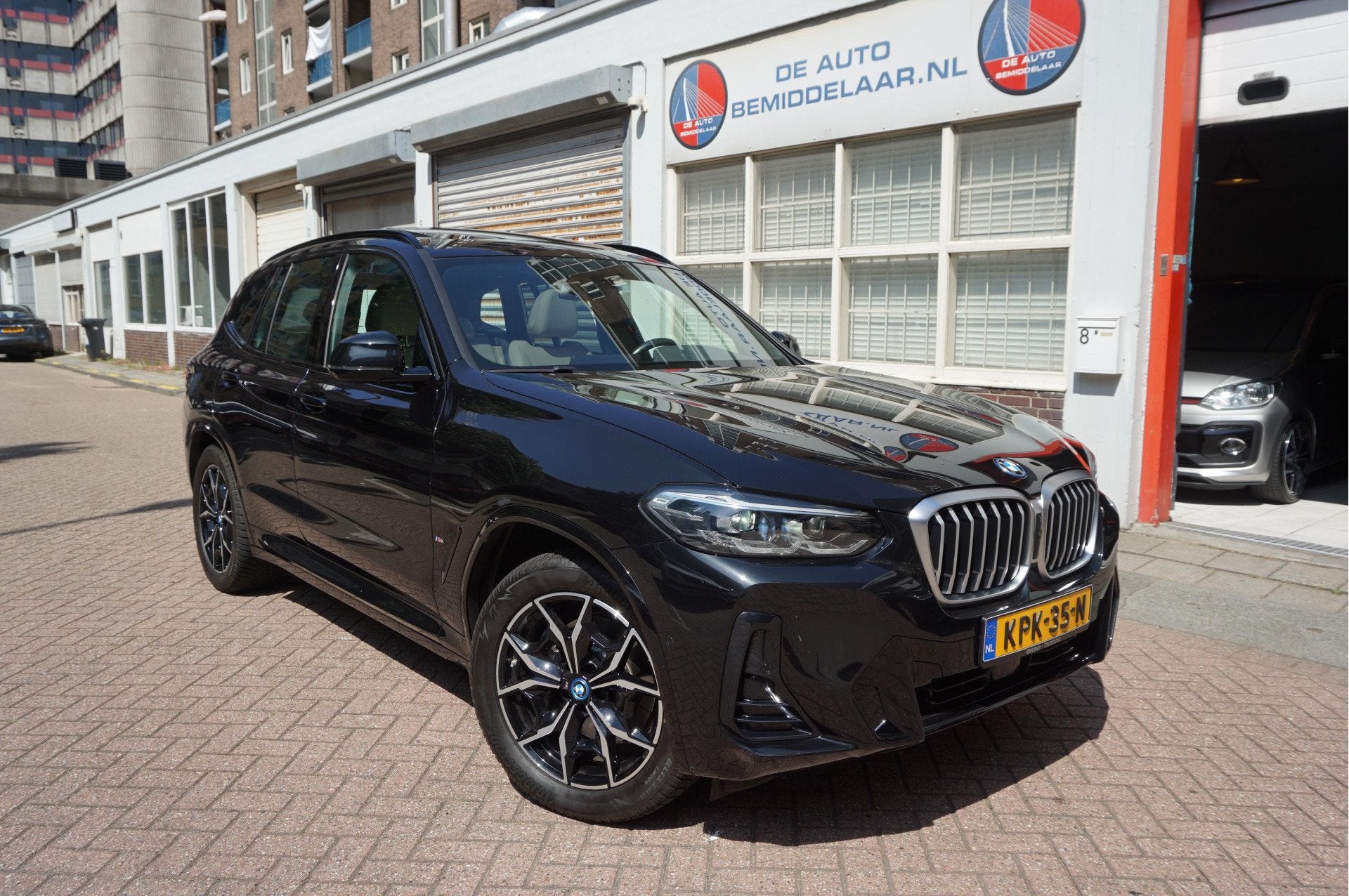 BMW X3 xDrive30e High Executive M-SPORT | Trekhaak | Panoram, Gebruikt, Euro 6, 2000 kg, Zwart