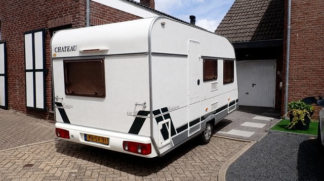 Chateau Calista 2001 met Dorema voortent en mover, Vast bed, Chateau, Treinzit, Particulier