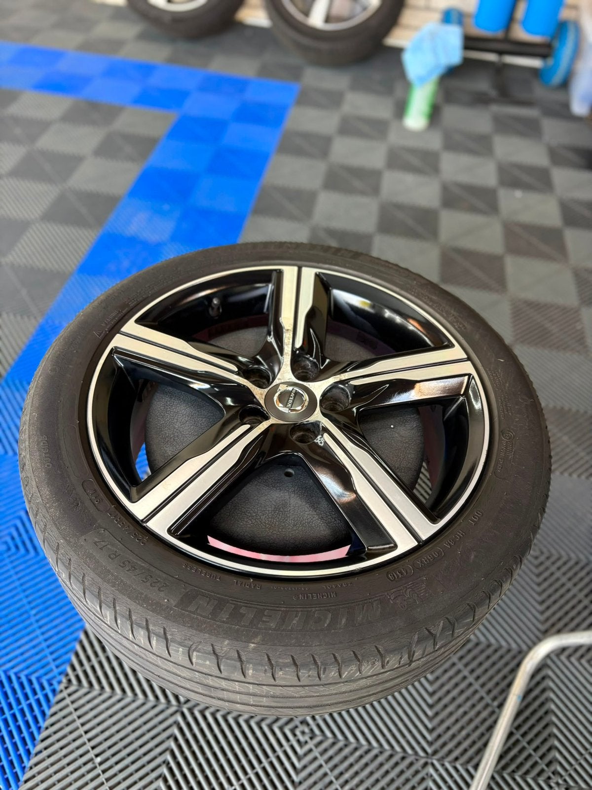 Volvo 17 inch Ixion met Michelin Primacy 4 225 45 17 v40 v60, Auto-onderdelen, Gebruikt, Banden en Velgen, 17 inch, Ophalen of Verzenden