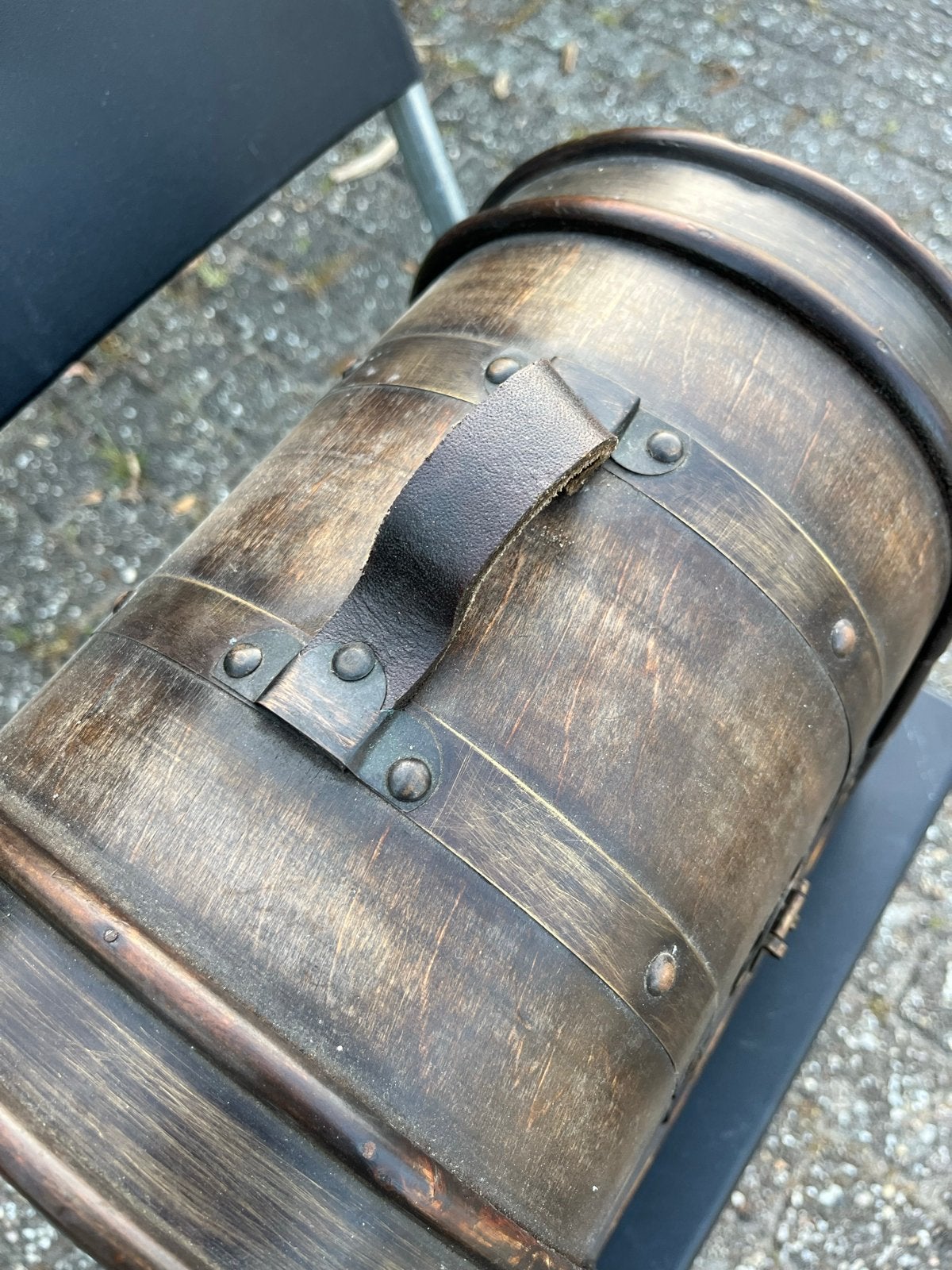 Mooie oude houten kist met leren greep, Ophalen, Gebruikt, Overige houtsoorten
