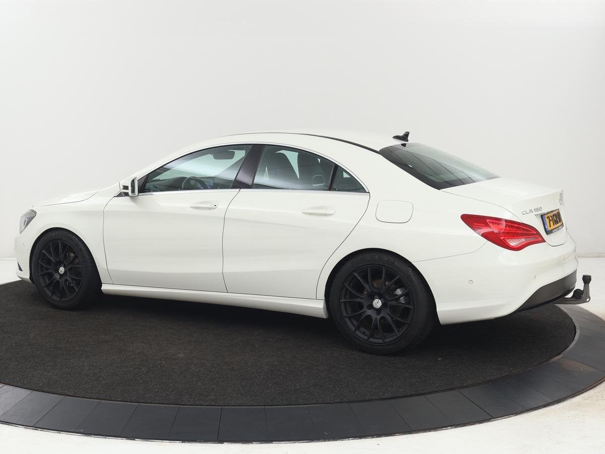 Mercedes-Benz CLA-klasse 180 Edition | Leder | Stoelverwarmi, Auto's, Voorwielaandrijving, CLA, Gebruikt, Euro 6