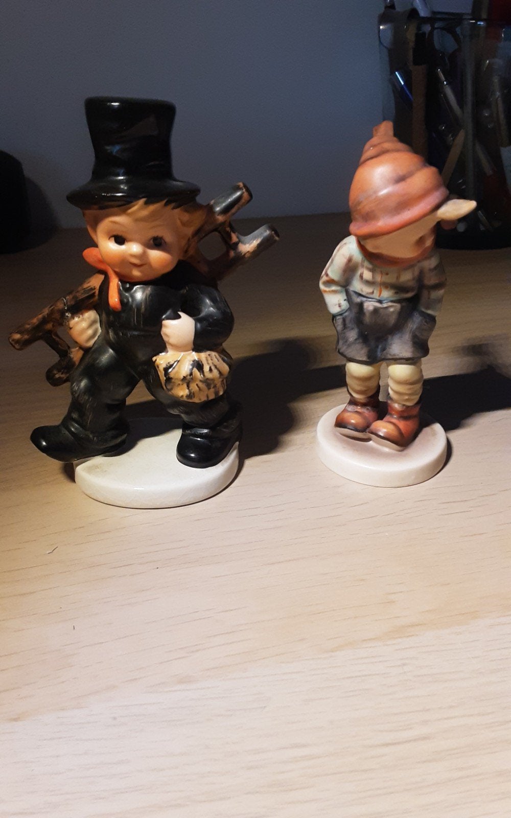 Vintage Hummel beeldjes: Schoorsteenveger en jongen, Verzamelen, Ophalen of Verzenden, Gebruikt, Hummel